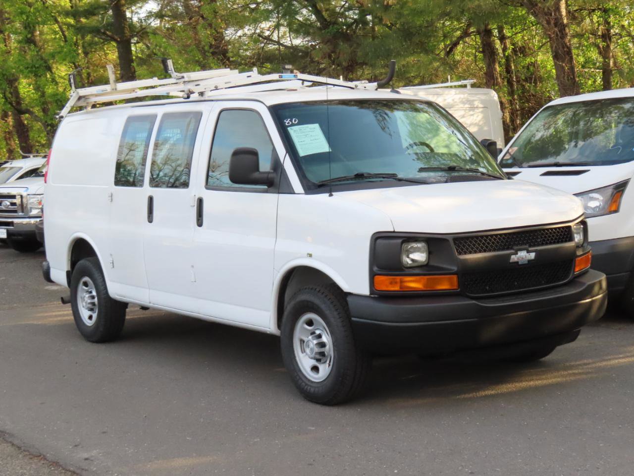 Used 2015 Chevrolet Express 2500 RWD image 8