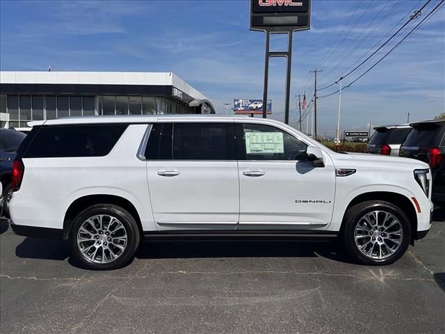 New 2026 GMC Yukon XL Denali w/ Denali Reserve Package AWD/4WD image 12
