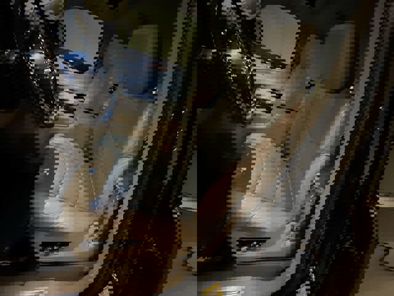 Used 2015 Cadillac Escalade Premium image 11