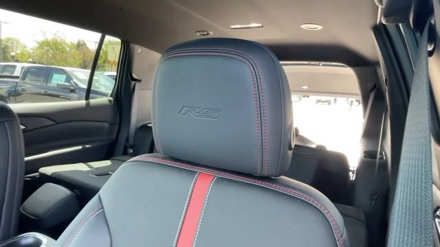 New 2026 Chevrolet Traverse RS w/ LPO, Floor Liner Package FWD image 31