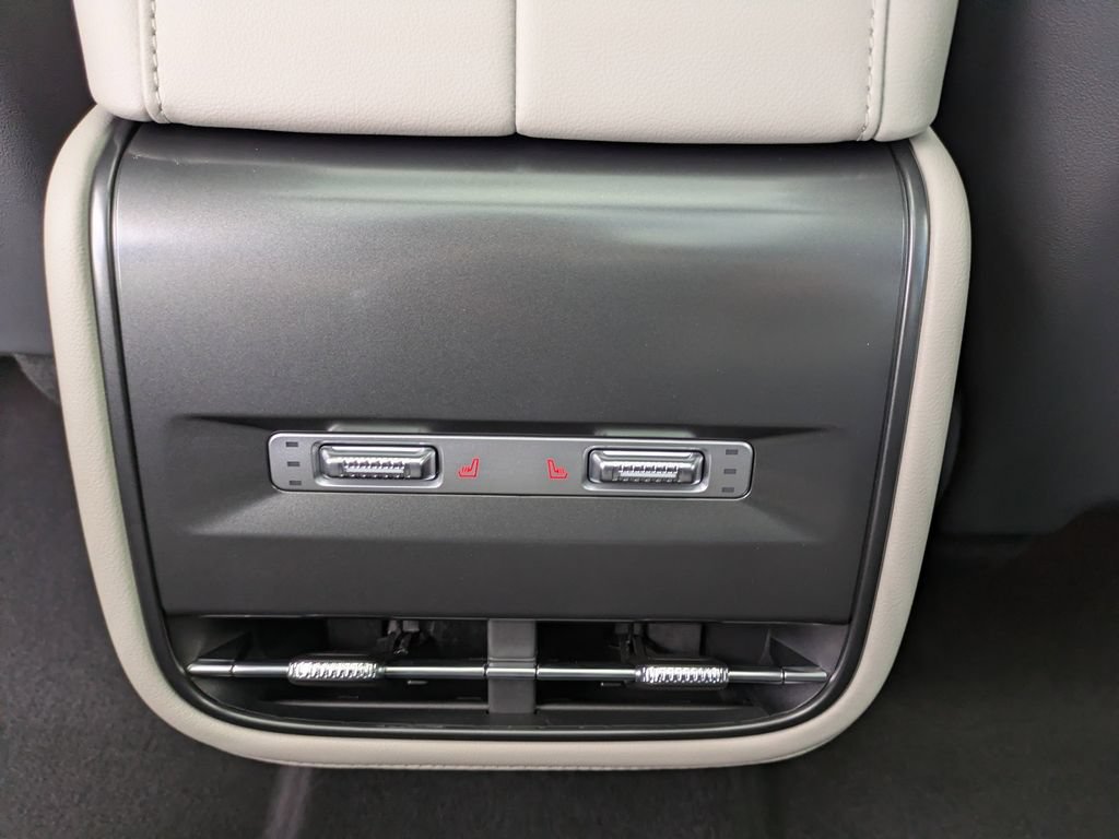New 2026 Lincoln Nautilus Reserve AWD/4WD image 15