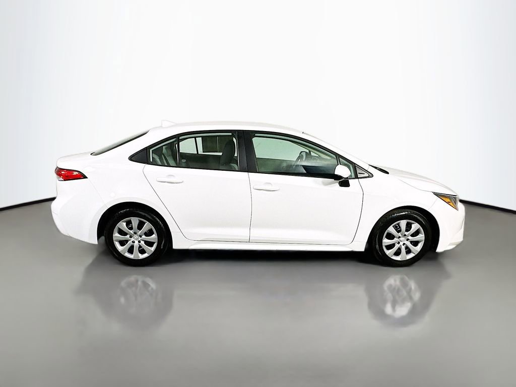 Used 2023 Toyota Corolla LE FWD image 7