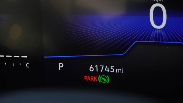 Used 2025 Volkswagen Jetta SE image 31