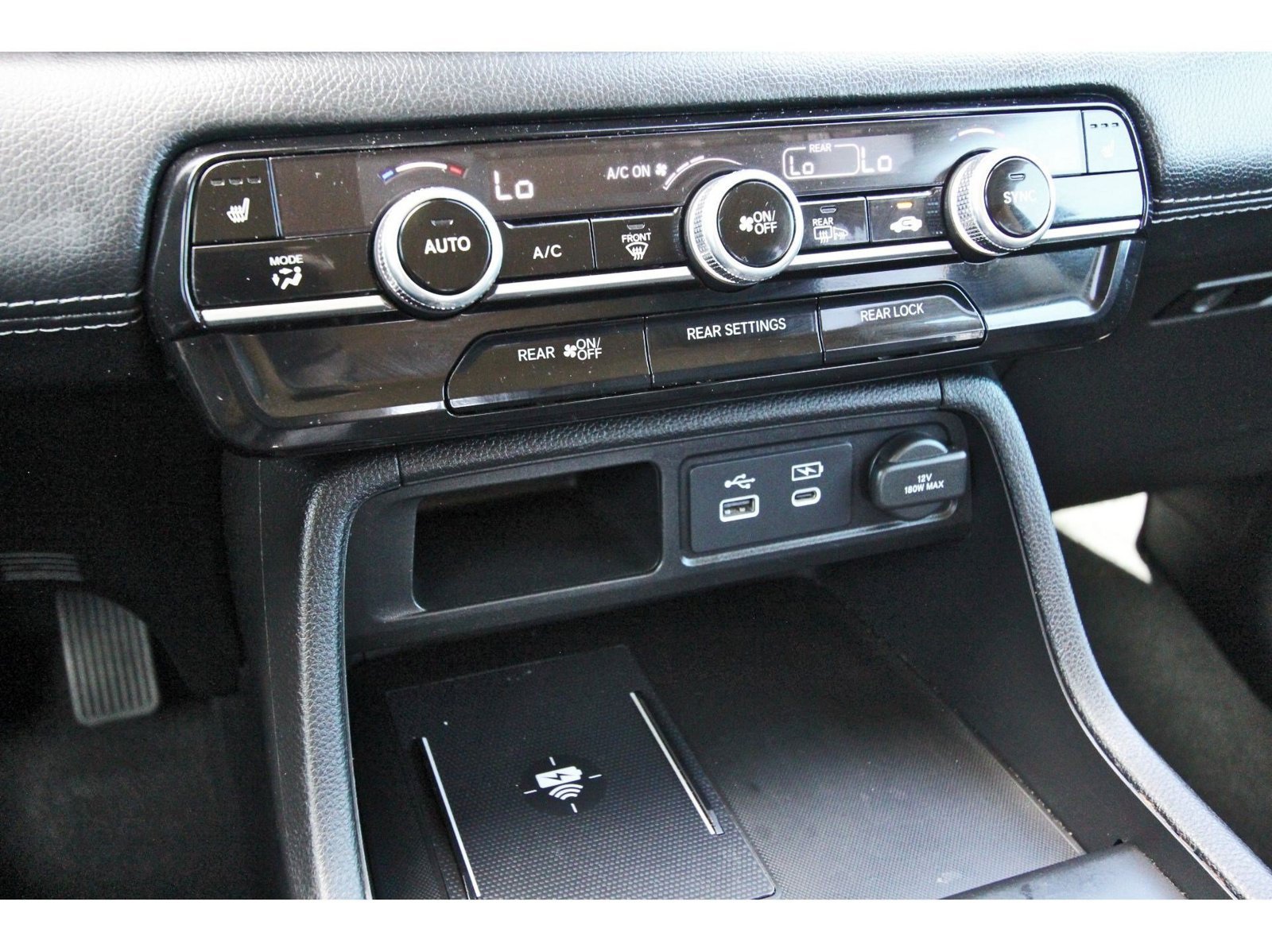 Used 2025 Honda Pilot EX-L image 26