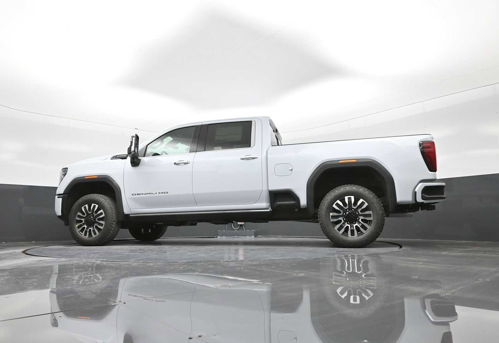 New 2026 GMC Sierra 2500 Denali Ultimate image 38
