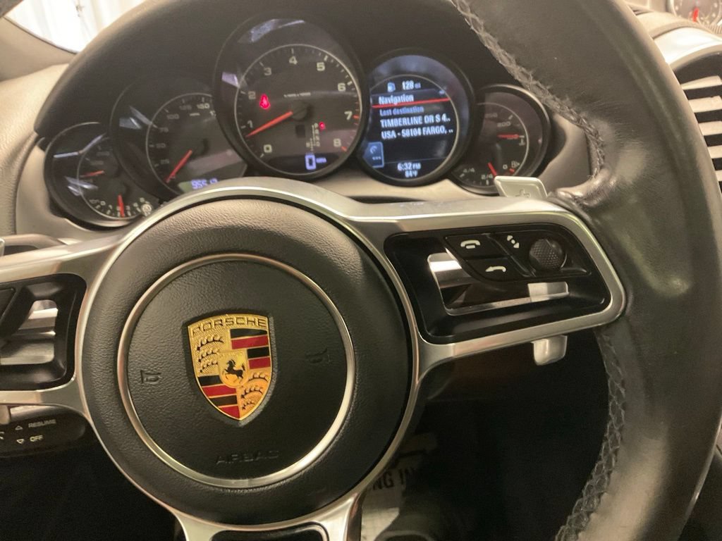 Used 2016 Porsche Cayenne AWD/4WD image 22