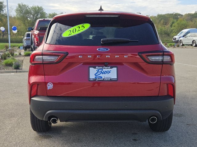 Used 2025 Ford Escape ST-Line w/ Tech Pack #1 FWD image 13