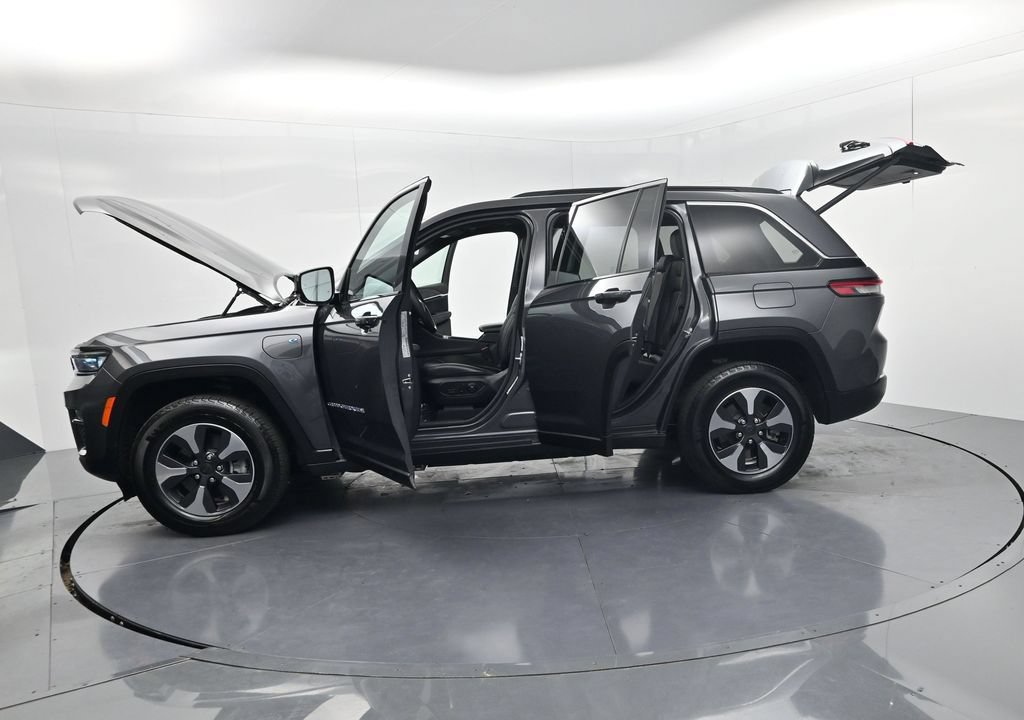 Used 2025 Jeep Grand Cherokee Limited 4xe AWD/4WD image 70