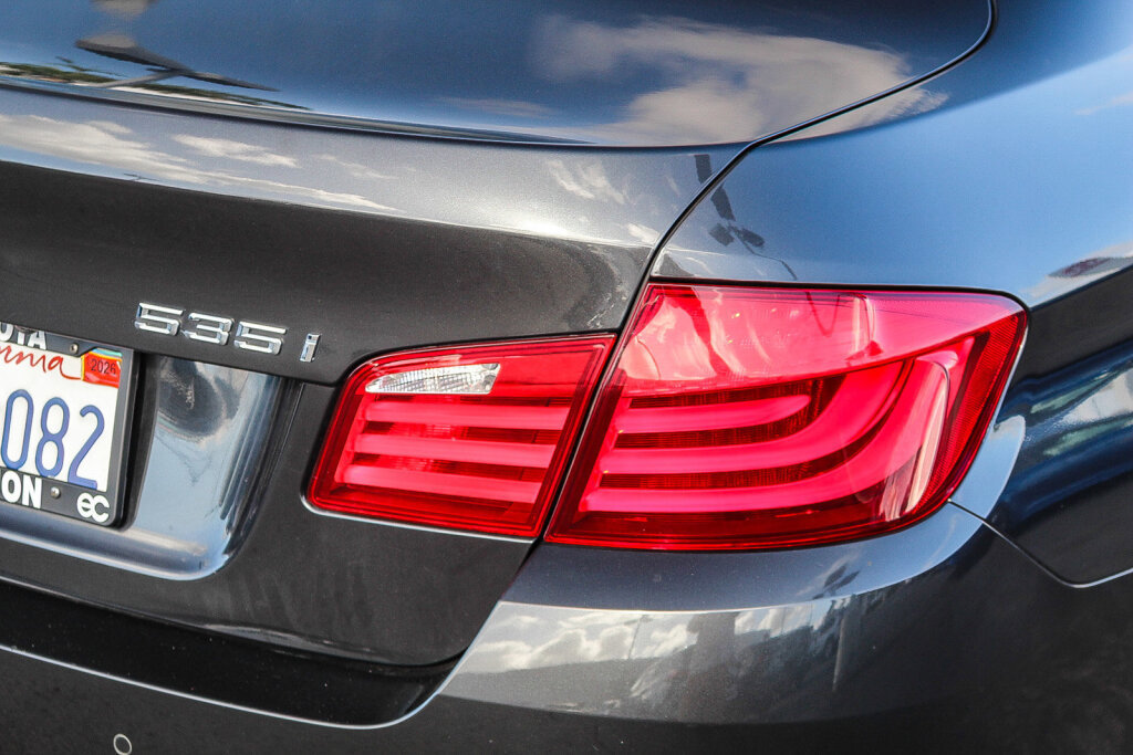 Used 2011 BMW 535i Sedan image 24