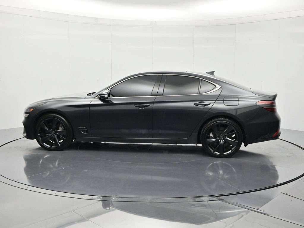 Used 2022 Genesis G70 3.3T RWD image 8