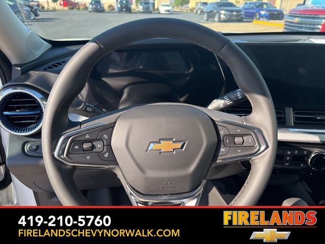 New 2025 Chevrolet Trax LT w/ Sunroof Package image 17