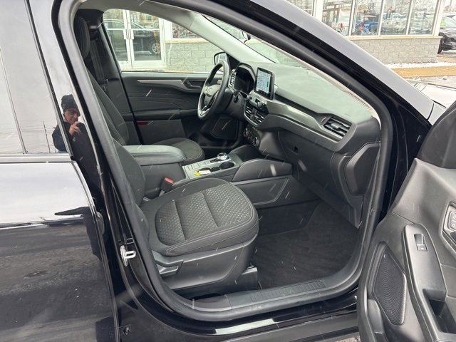 Used 2023 Ford Escape Active image 5