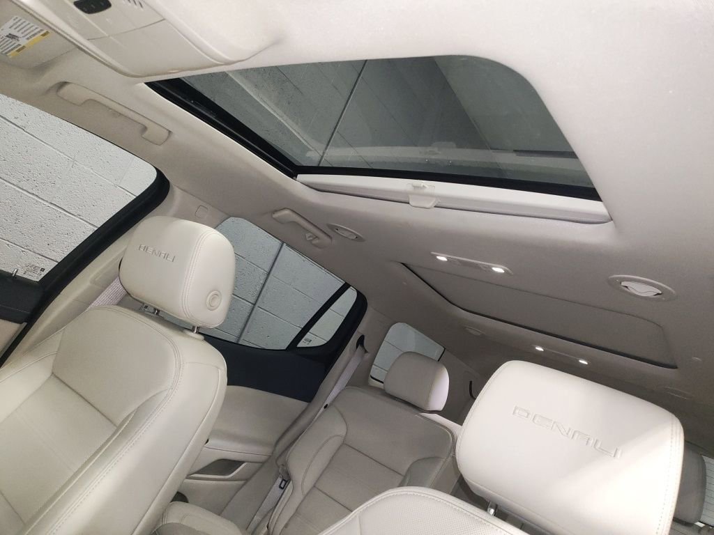 Used 2023 GMC Acadia Denali w/ Denali Ultimate Package image 26