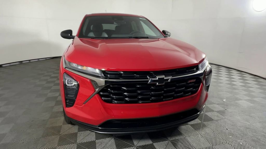 New 2026 Chevrolet Trax RS w/ Driver Confidence Package FWD image 3