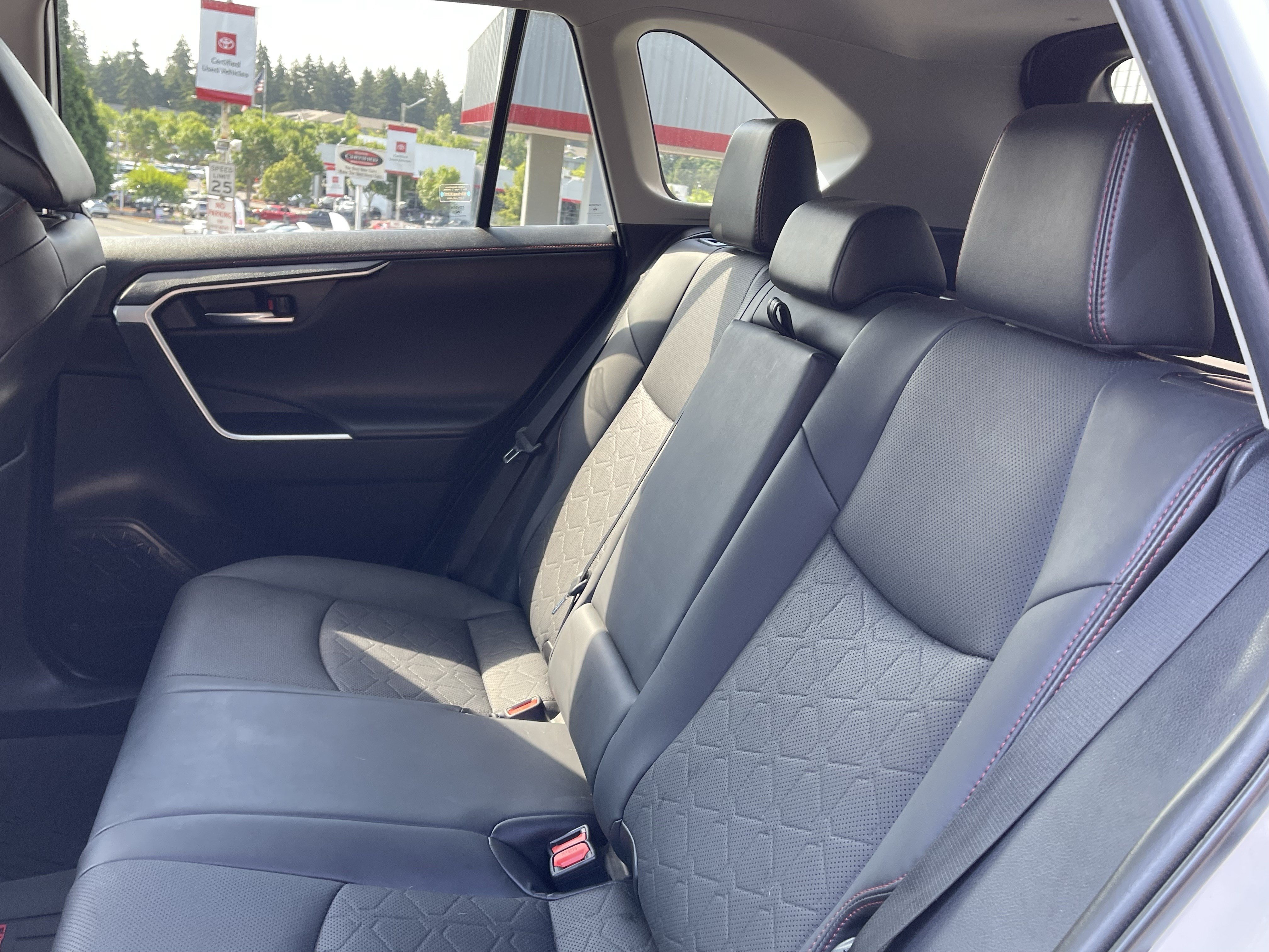 Certified 2021 Toyota RAV4 TRD Off-Road AWD/4WD image 13