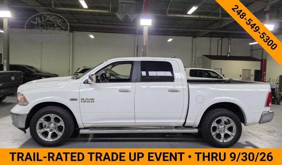 Used 2017 RAM 1500 Laramie w/ Convenience Group AWD/4WD image 3