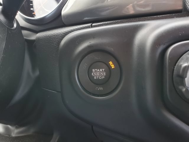Used 2023 Jeep Wrangler Unlimited Sahara AWD/4WD image 23