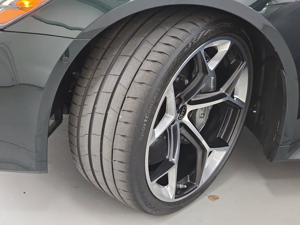 Used 2025 Audi RS 6 performance image 33