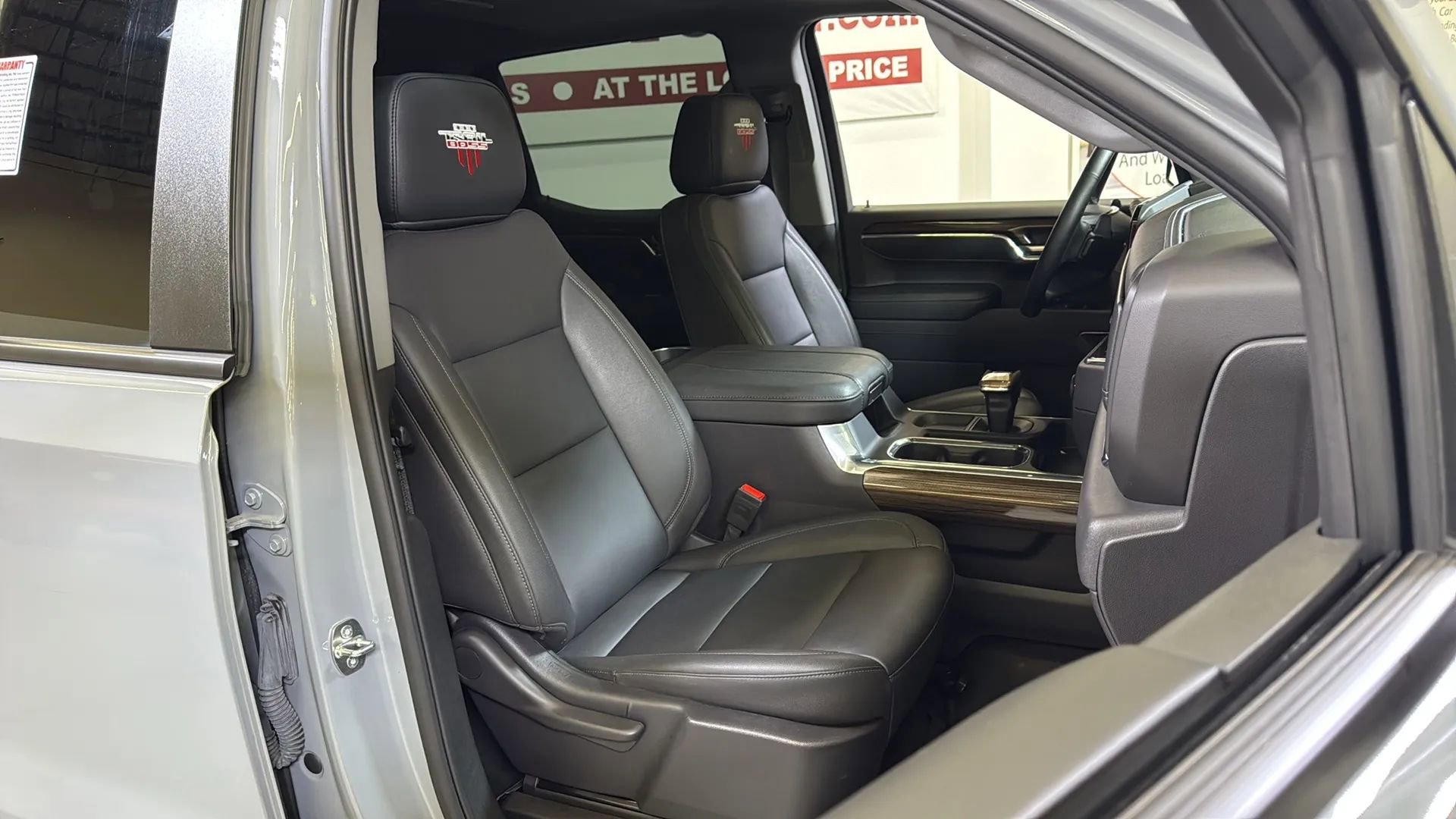 Used 2024 Chevrolet Silverado 1500 LT Trail Boss w/ LT Trail Boss Premium Package image 22