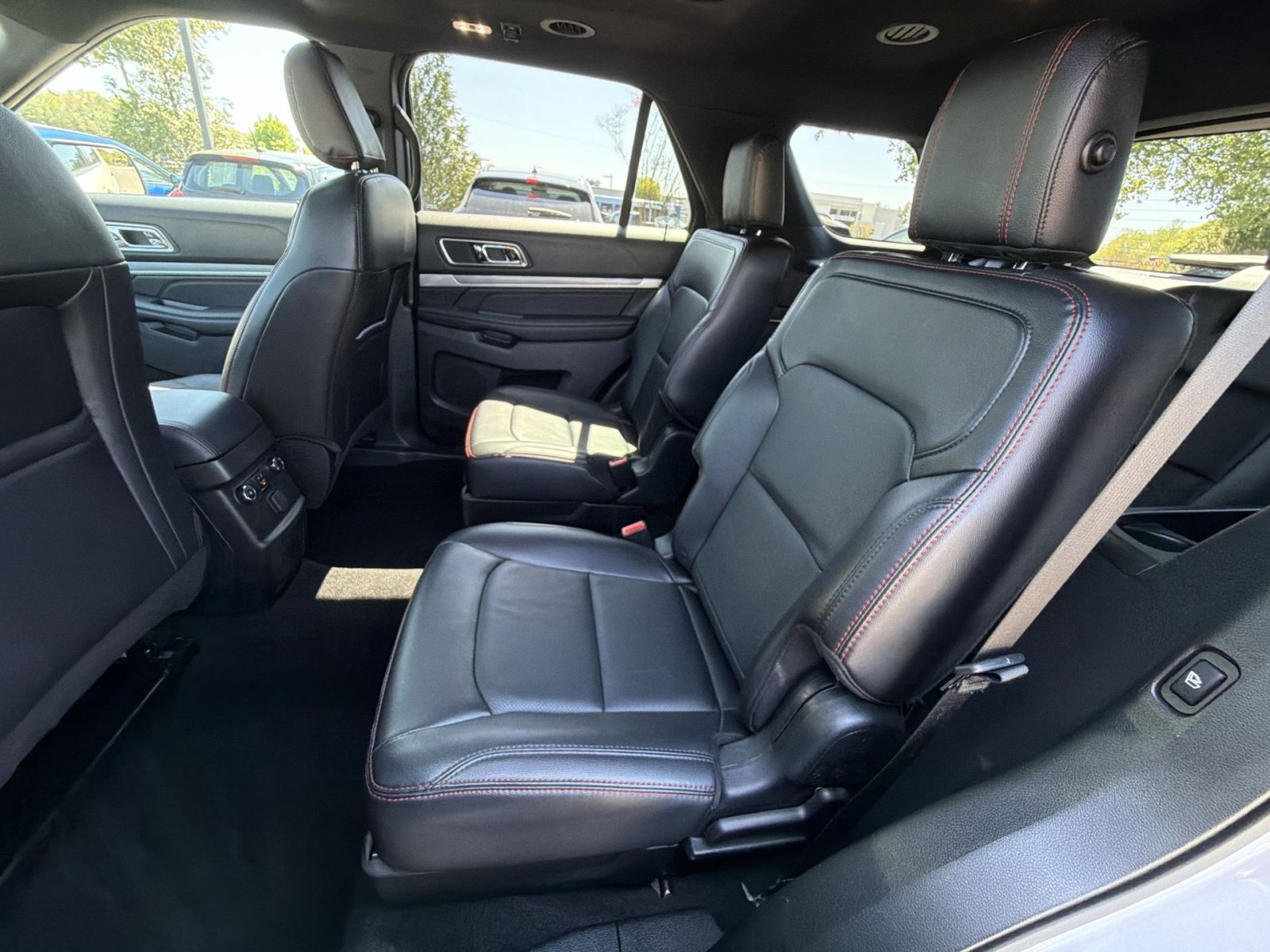 Used 2019 Ford Explorer Sport image 25