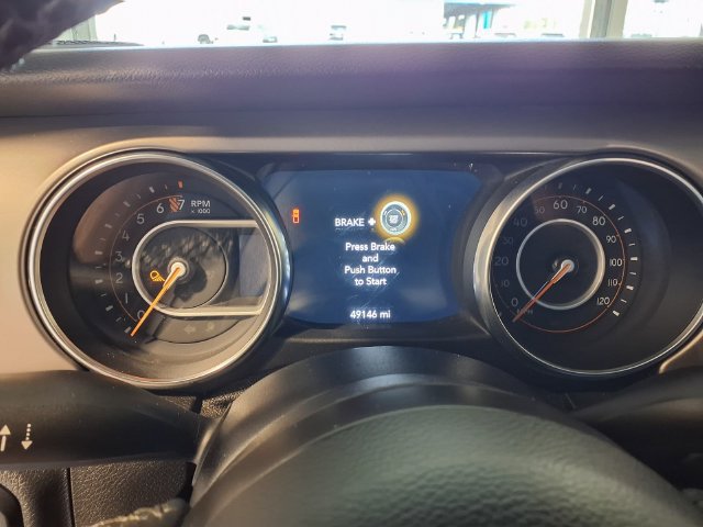 Used 2021 Jeep Gladiator Sport AWD/4WD image 19