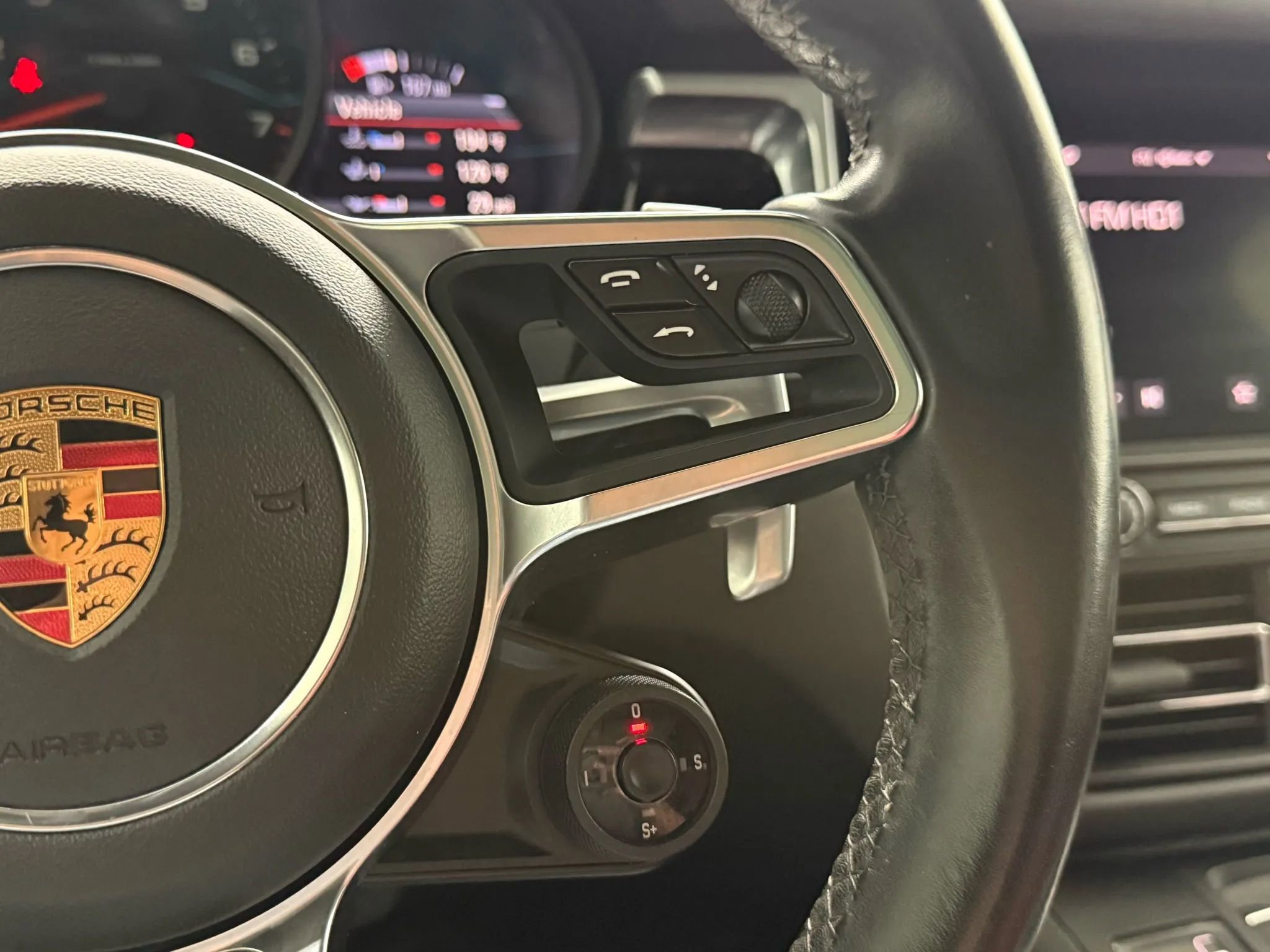 Used 2019 Porsche Macan Sport Edition image 21