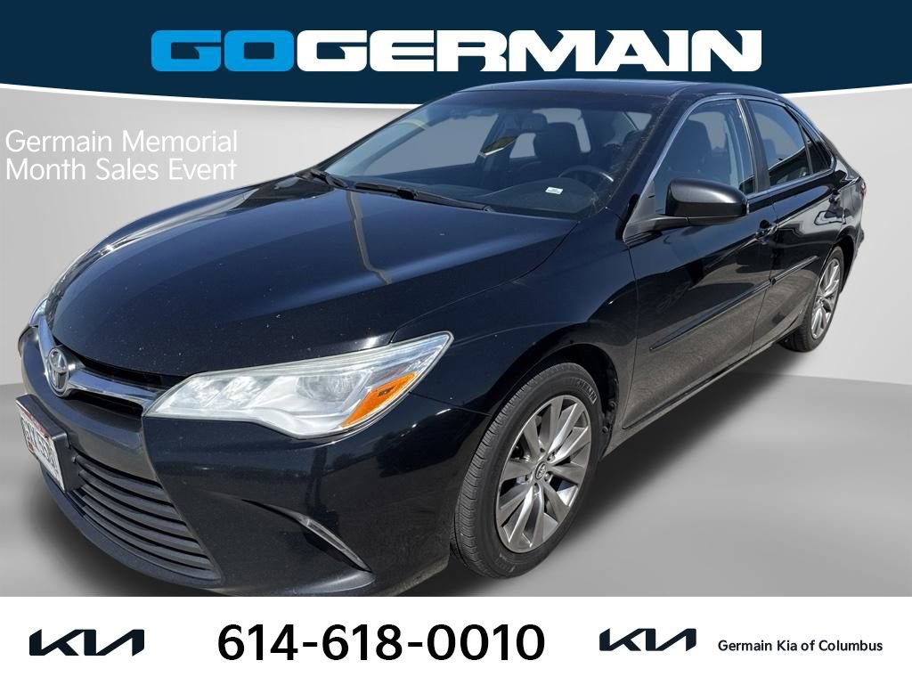 Used 2017 Toyota Camry XLE FWD image 1