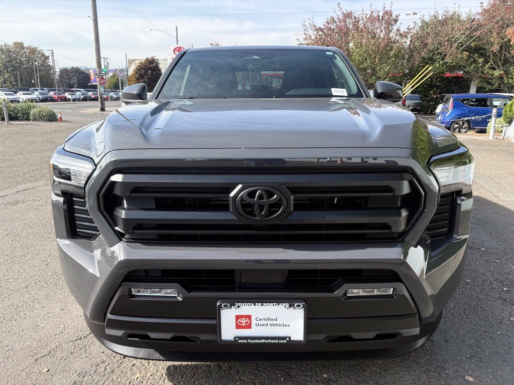 Certified 2025 Toyota Tacoma SR5 AWD/4WD image 3