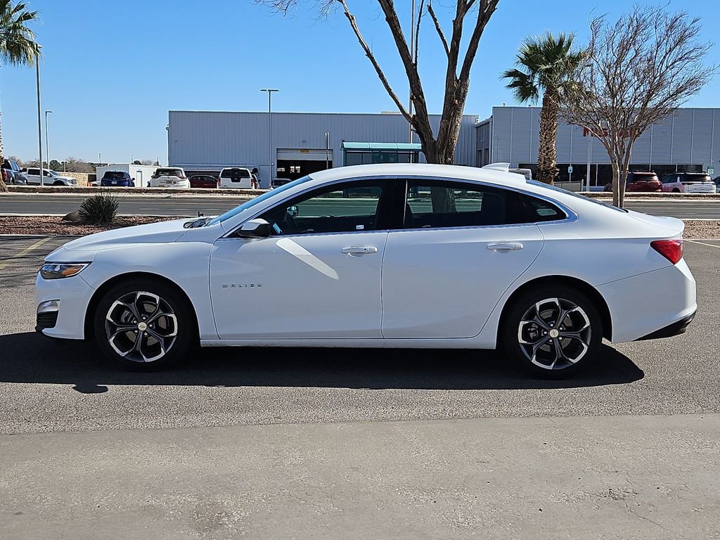 Used 2024 Chevrolet Malibu LT image 2