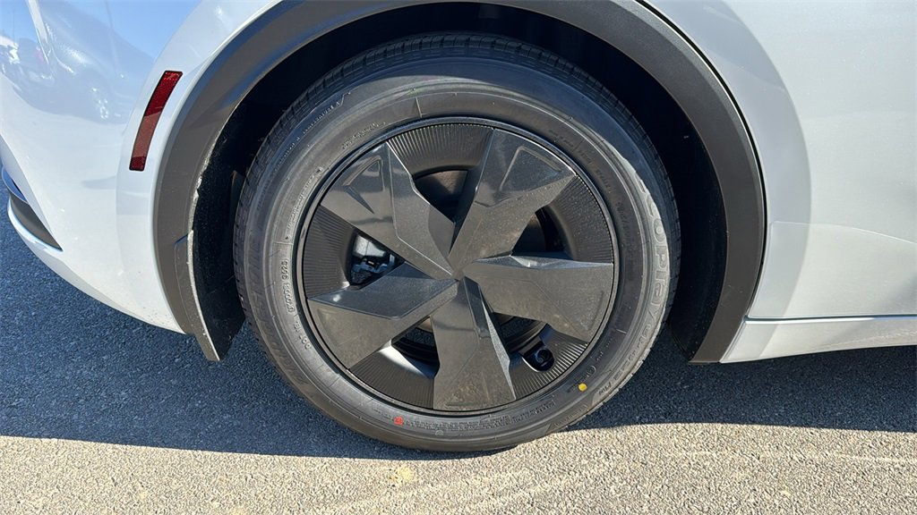 New 2026 Toyota Prius Plug-In Hybrid image 12