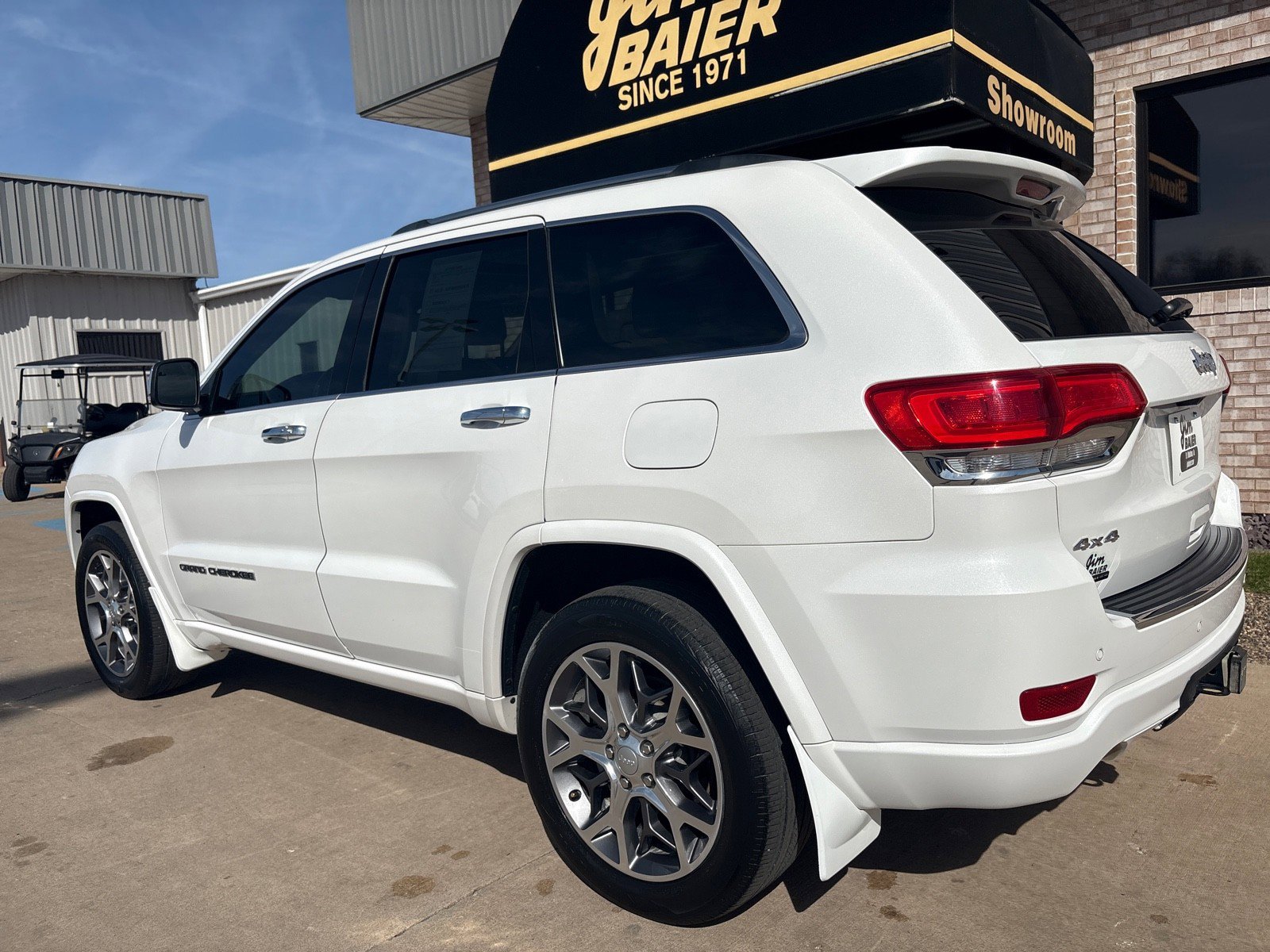 Used 2020 Jeep Grand Cherokee Overland image 12