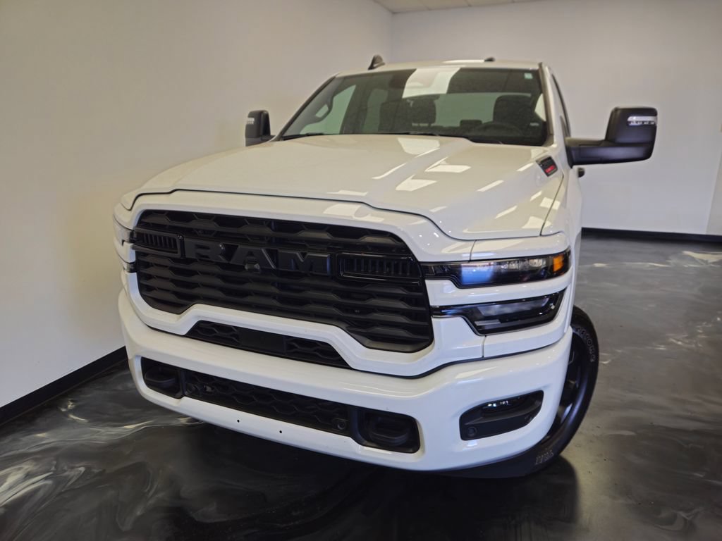 Used 2025 RAM 2500 Big Horn AWD/4WD image 4
