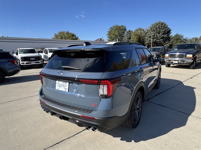 New 2026 Ford Explorer ST image 4