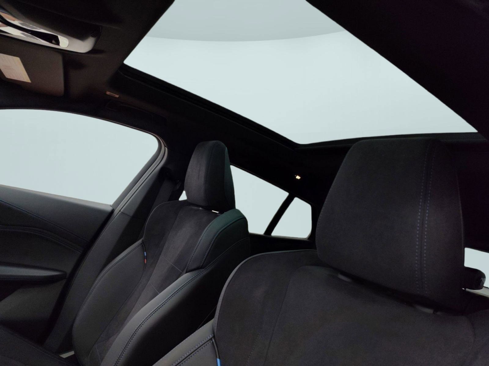 New 2026 BMW X2 xDrive28i image 14