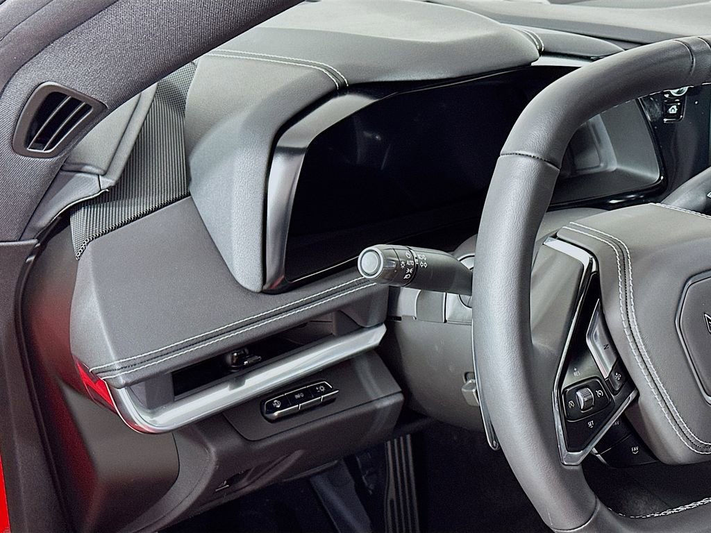 Used 2025 Chevrolet Corvette Z06 image 11