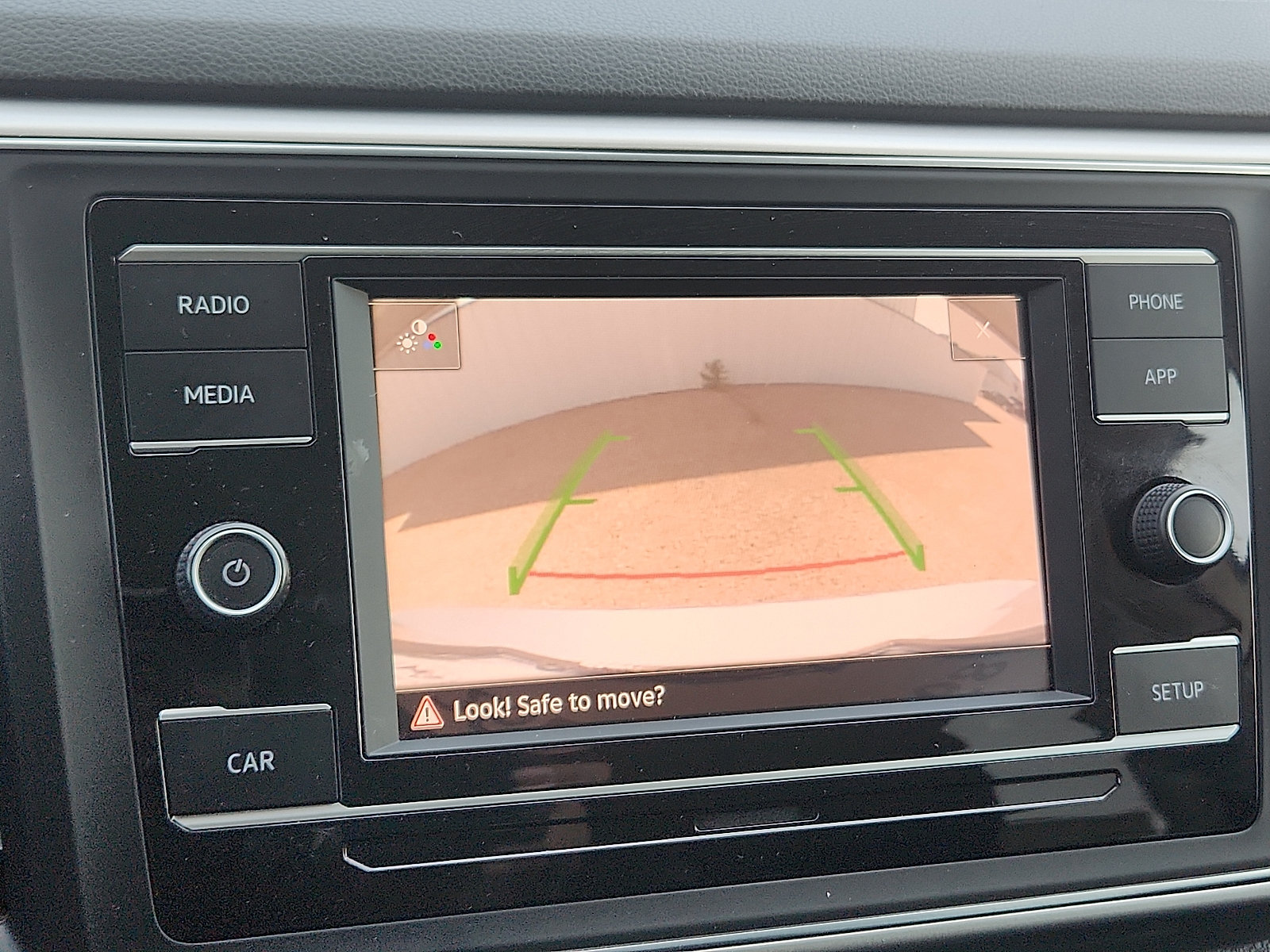 Used 2018 Volkswagen Atlas S FWD image 15