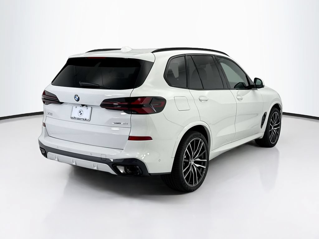New 2026 BMW X5 sDrive40i w/ M Sport Package RWD image 5