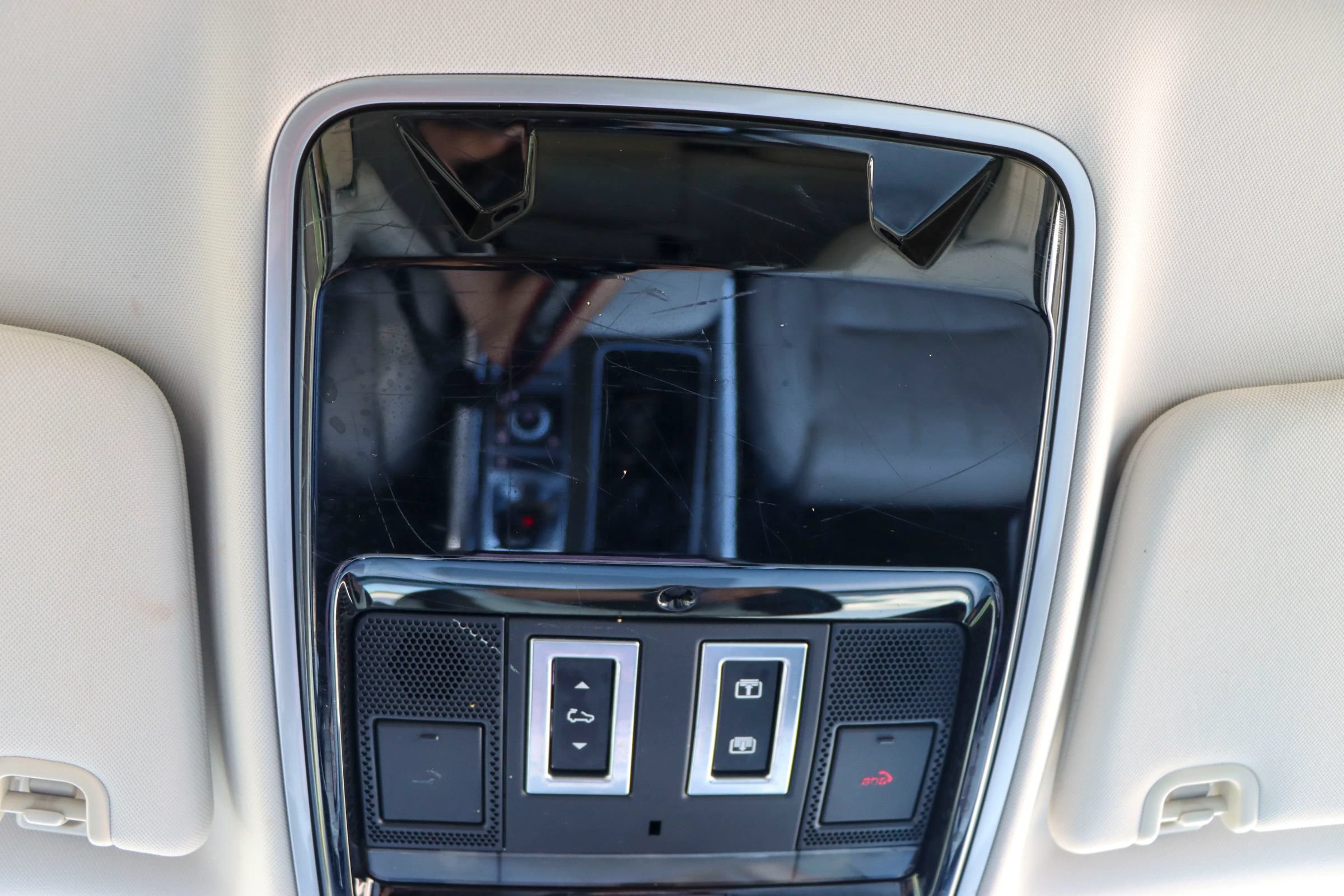 Used 2018 Land Rover Range Rover Sport HSE Dynamic AWD/4WD image 41