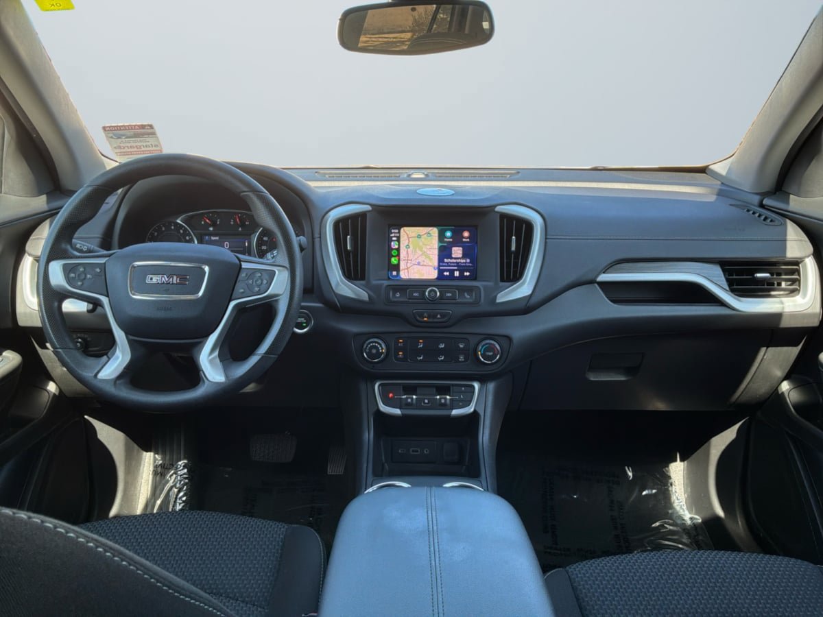 Used 2023 GMC Terrain SLE FWD image 10