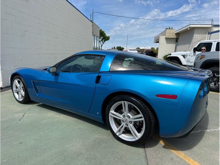 Used 2008 Chevrolet Corvette Coupe w/ Preferred Equipment Group RWD image 9