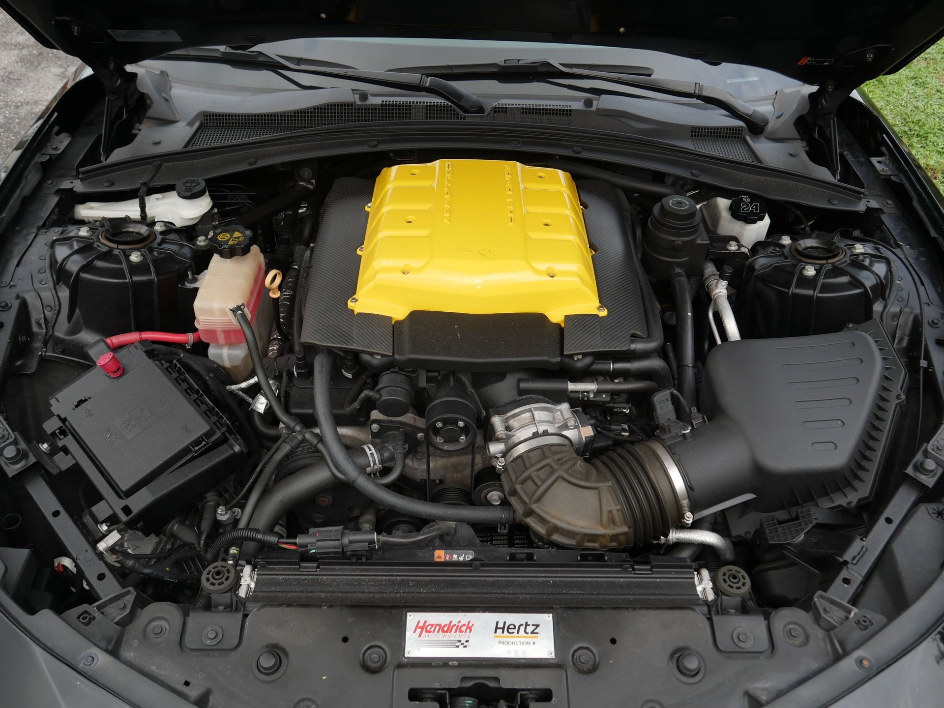 Used 2020 Chevrolet Camaro ZL1 RWD image 5