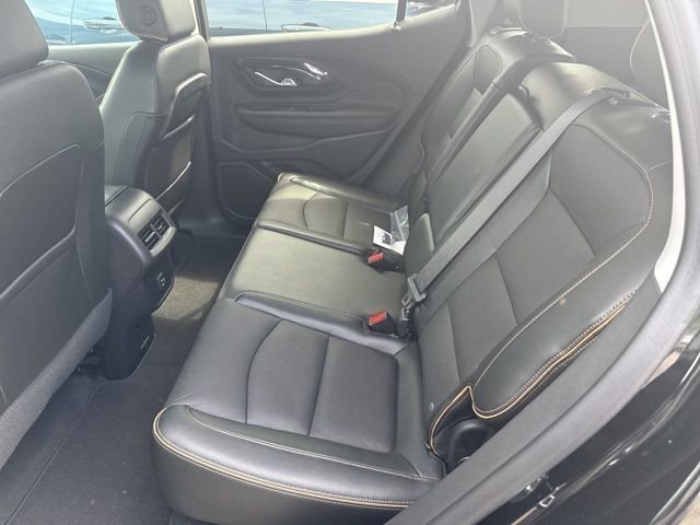 Certified 2023 GMC Terrain AT4 w/ Tech Package AWD/4WD image 32