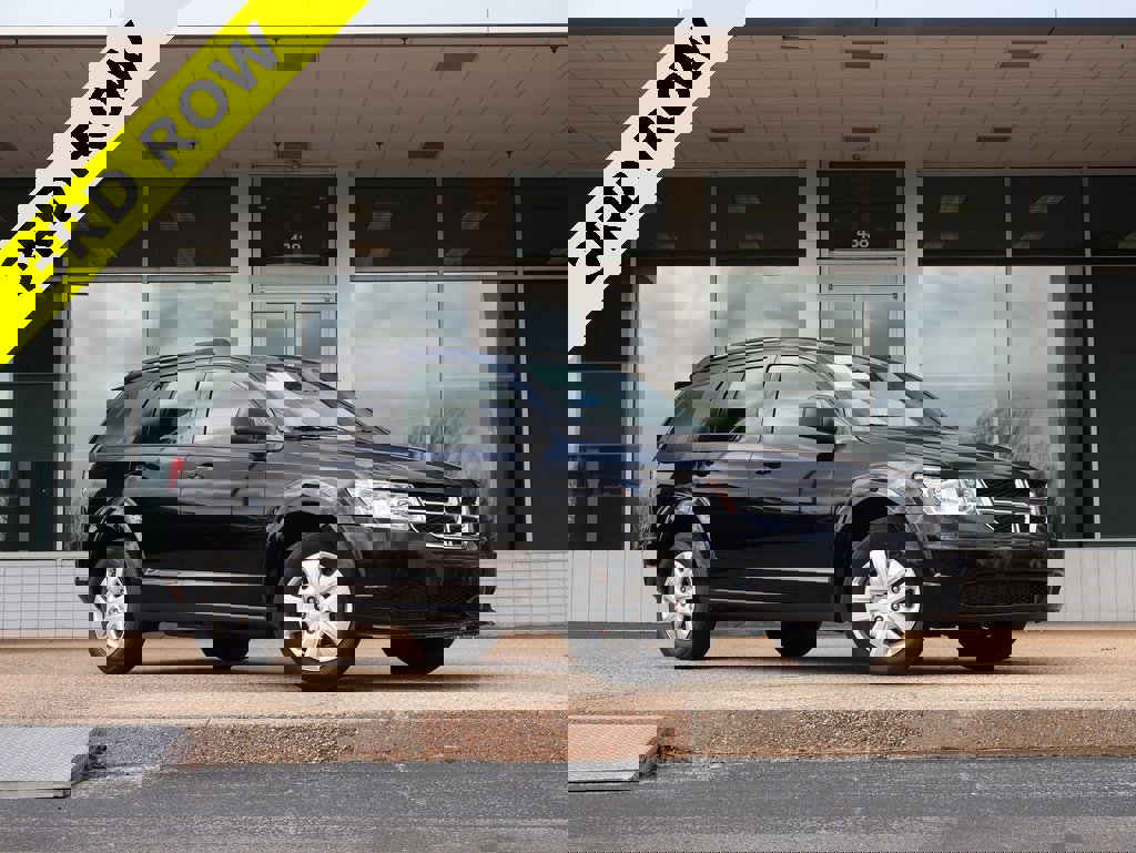 Used 2020 Dodge Journey SE w/ SE Popular Equipment Group image 1