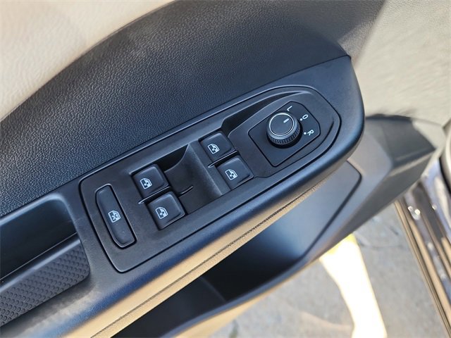 New 2025 Volkswagen Taos S image 9