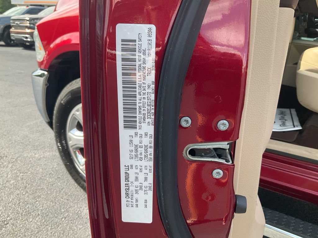 Used 2014 RAM 3500 Laramie RWD image 18