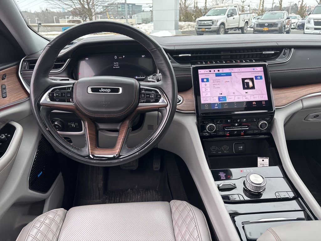 Used 2021 Jeep Grand Cherokee L Summit w/ Luxury Tech Group V image 26