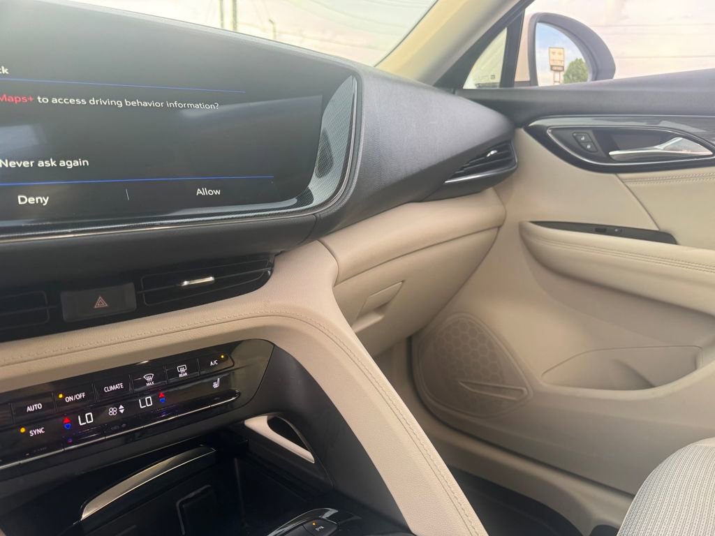 Used 2023 Buick Envision Preferred image 22