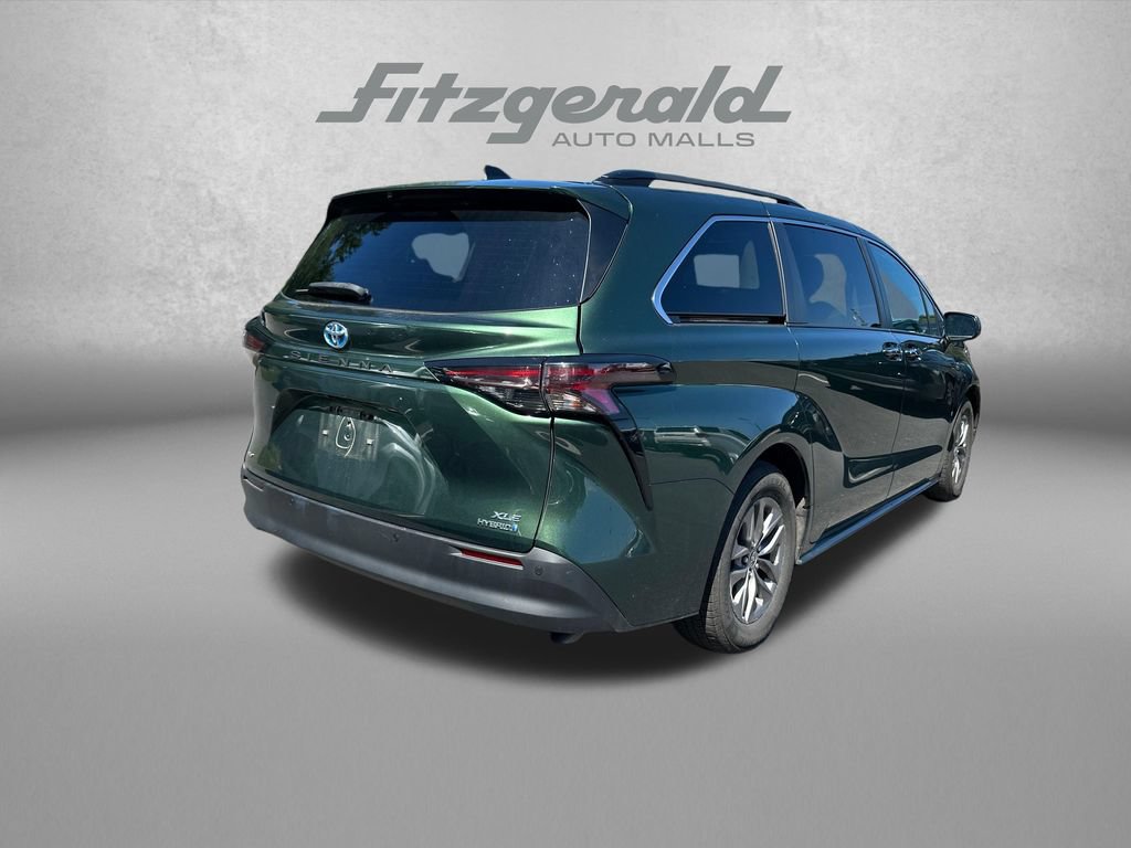 Used 2023 Toyota Sienna XLE AWD/4WD image 8