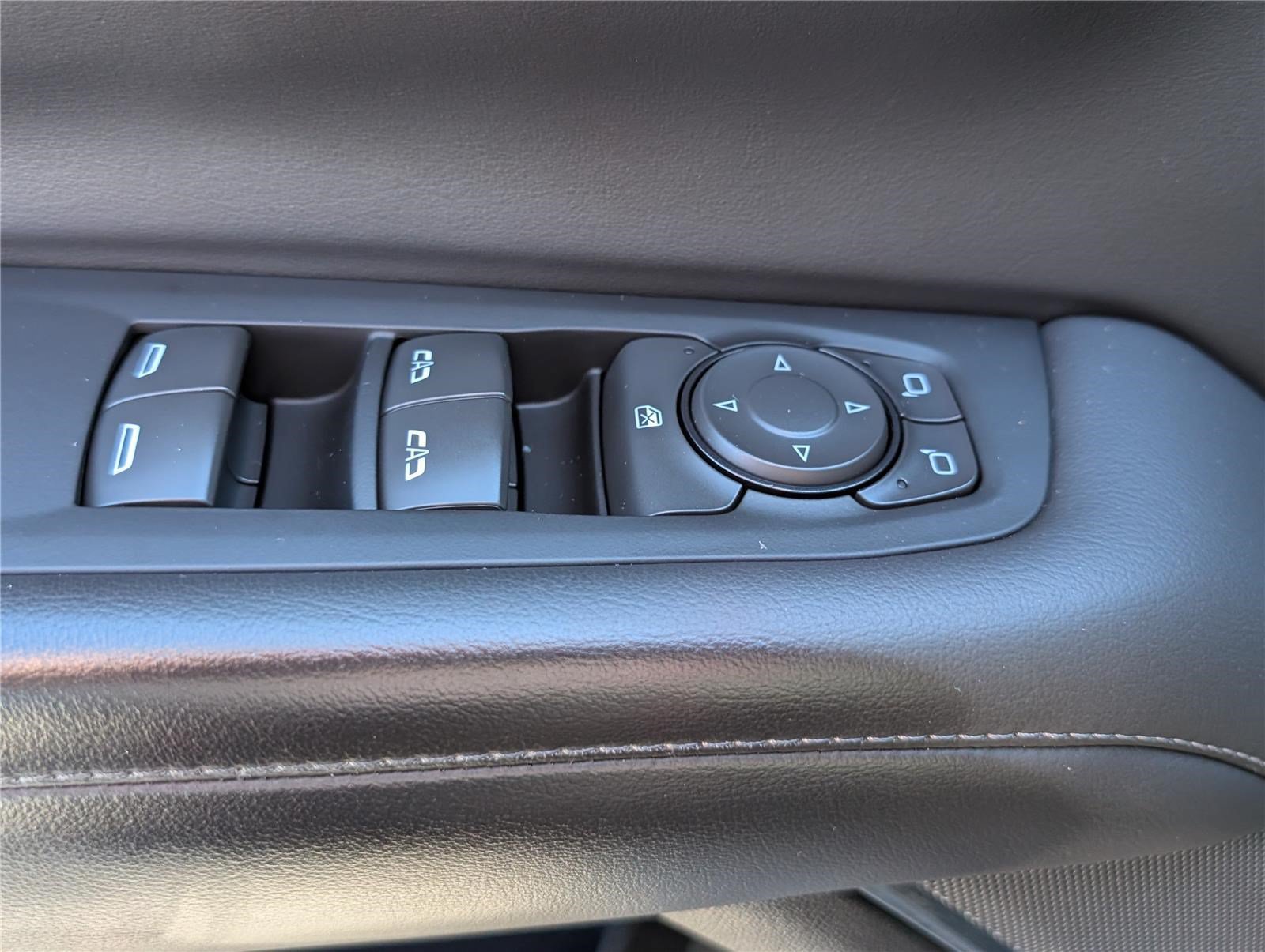 Used 2025 Chevrolet Suburban LS w/ LPO, Dark Essentials Package RWD image 18