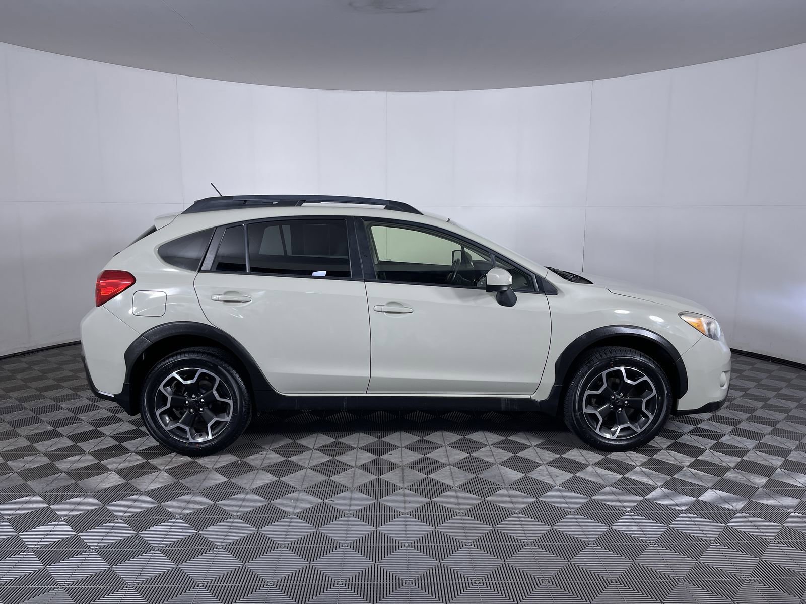 Used 2015 Subaru Crosstrek 2.0i Premium AWD/4WD image 10